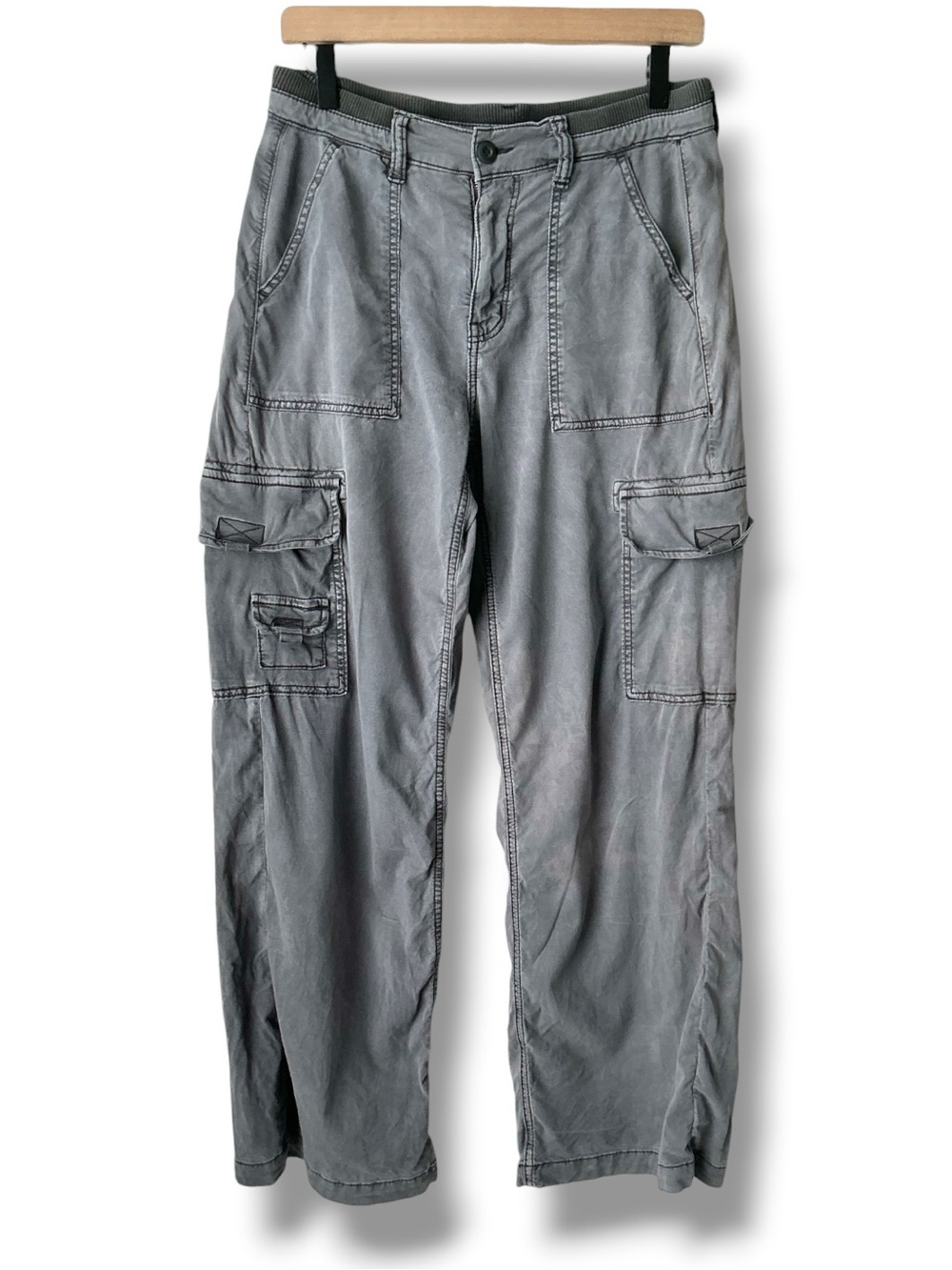 American Eagle Outfitters Gray Cargo Pants Utility Pockets Relaxed Fit Size 4